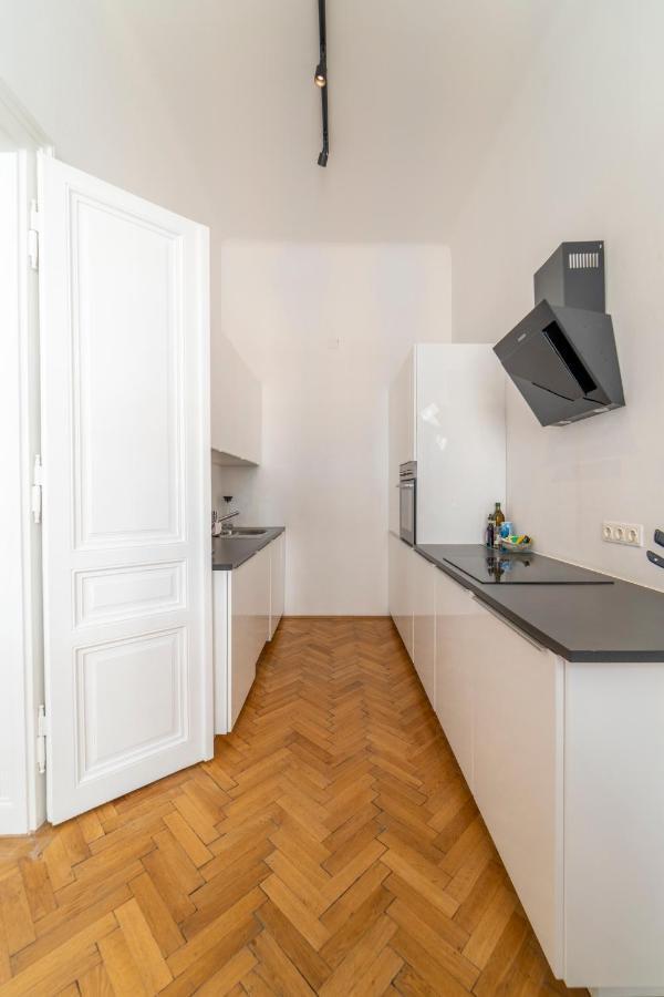 Josef'S Home I Premium Suite I Quiet & Central Vienna Exterior photo